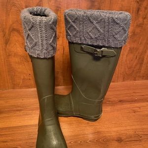 Rain boots Wind River very cute 😊 size 8 green army